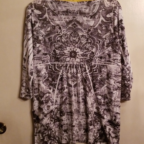 Blouse - Picture 2 of 2